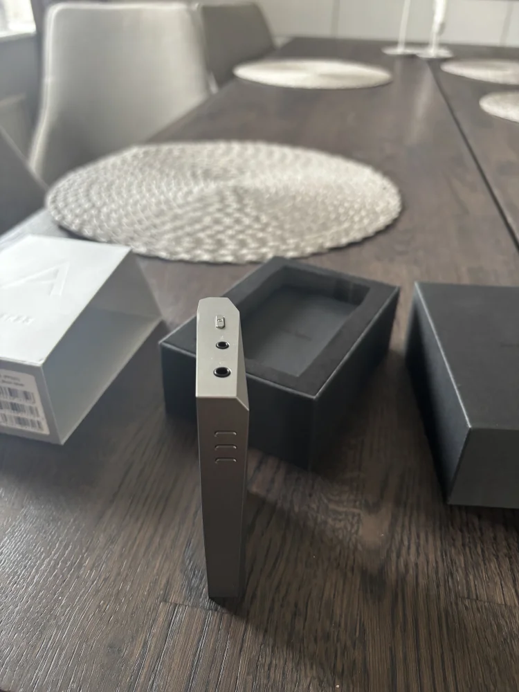 Astell & Kern SR25 Astell & Kern SR25 - Bild 2 av 6