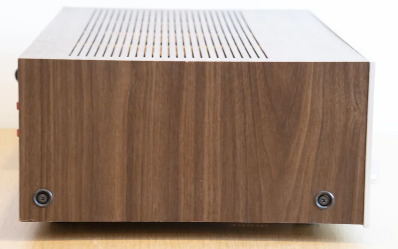 Akai AA-1150 AM/FM Stereo Receiver (1978-79) - Bild 5 av 5