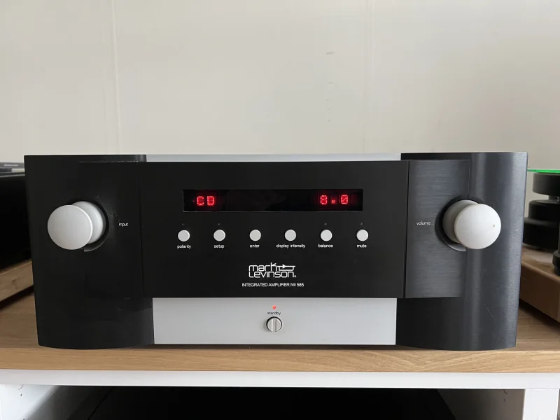 Mark Levinson NO 585 integrerad f&ouml;rst&auml;rkare - Bild 1 av 2