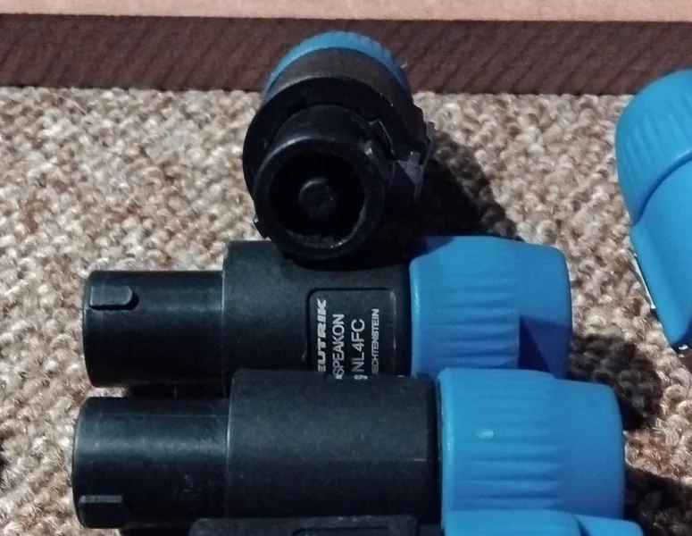 Speakon + Chassikontakter+Power Speakon - Bild 4 av 5