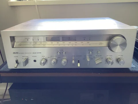 Akai AA-1175