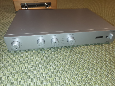 Audiolab 8000Q klass A
