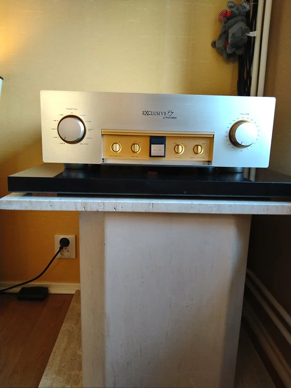 PIONEER EXCLUSIVE C7 PIONEER EXCLUSIVE C7 - Bild 2 av 7