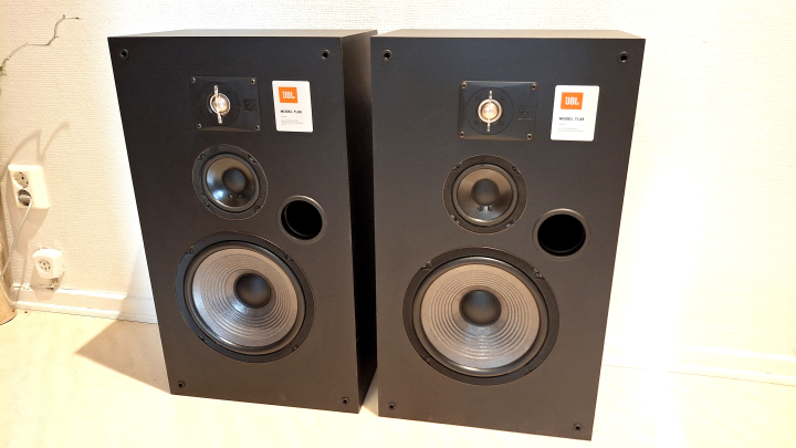 JBL TLX8 Högtalare / Titanium diskant / Sista Par