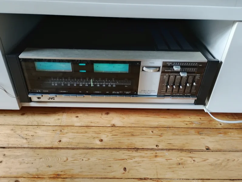 JVC-jr s400 - Bild 1 av 5