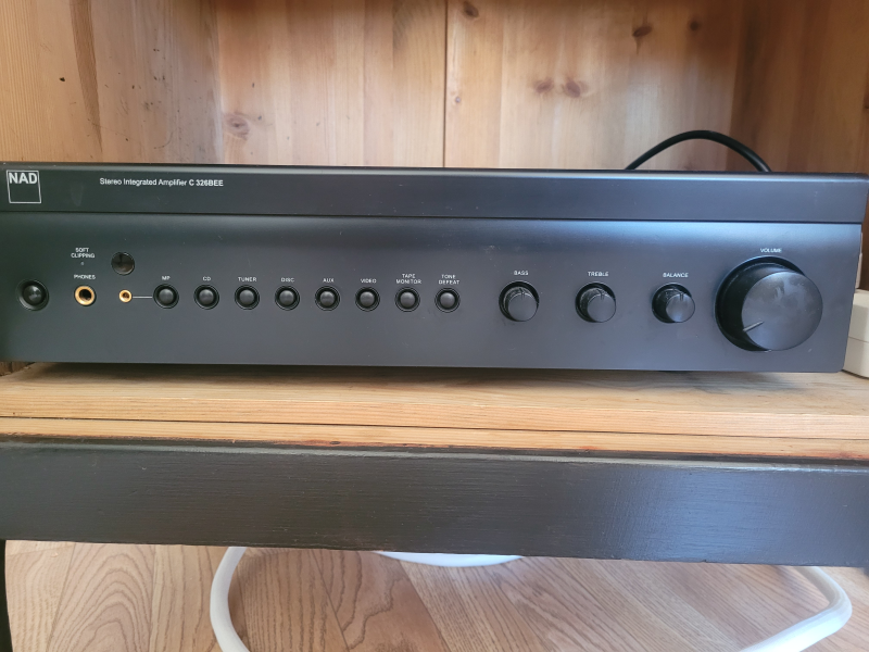Bowers & Wilkins 685 högtalare + NAD CD och förstärkare + stativ - Bild 8 av 10