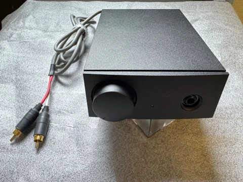 Naim Headline-2 (rca) H&ouml;rlursf&ouml;rst&auml;rkare