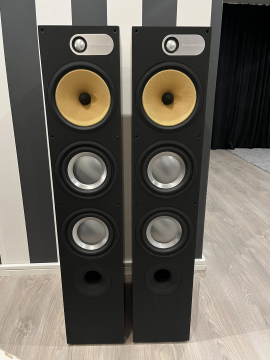 Bowers & Wilkins 683 