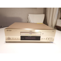 Pioneer DV-717 CD/DVD Spelare