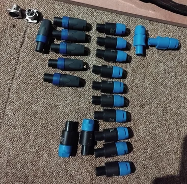 Speakon + Chassikontakter+Power Speakon