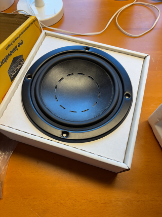 Dynaudio 7"