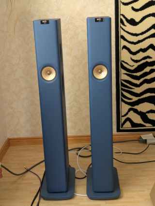 KEF LS60 