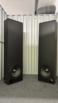 18 tums passiva PA basar i monsterlådor SLUMPAS