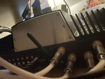Acoustic högtalare och magnat förstärkare 