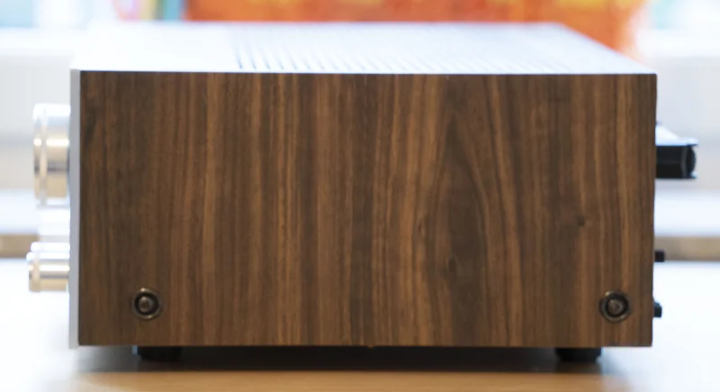 Akai AA-1135 AM/FM Stereo Receiver (1979) - Bild 3 av 5