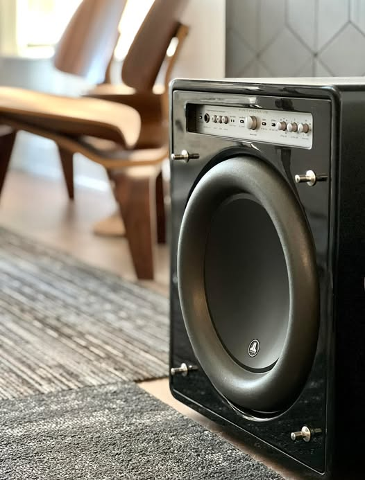 JL Audio Fathom F-112 V2 JL Audio Fathom F-112 V2 - Bild 1 av 1