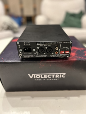 Violectric HPA V222 – Hörlursförstärkare i toppklass – Perfekt skick!