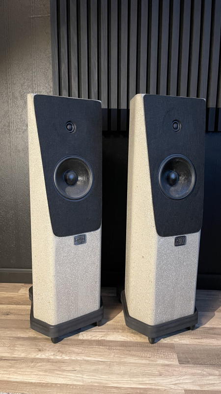 Rauna Vale —> Valhalla - Bild 3 av 5