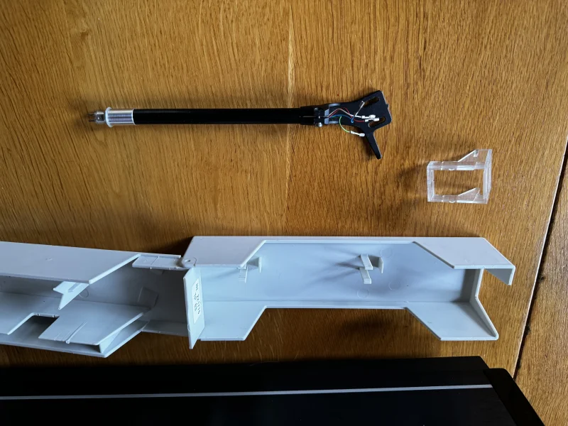 Thorens TD 126 MK III Electronic Thorens TD 126 MK III Electronic - Bild 8 av 11