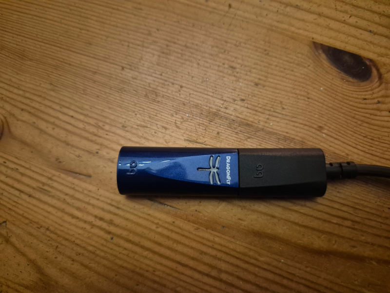 AQ Dragonfly Cobalt säljes - Bild 2 av 3