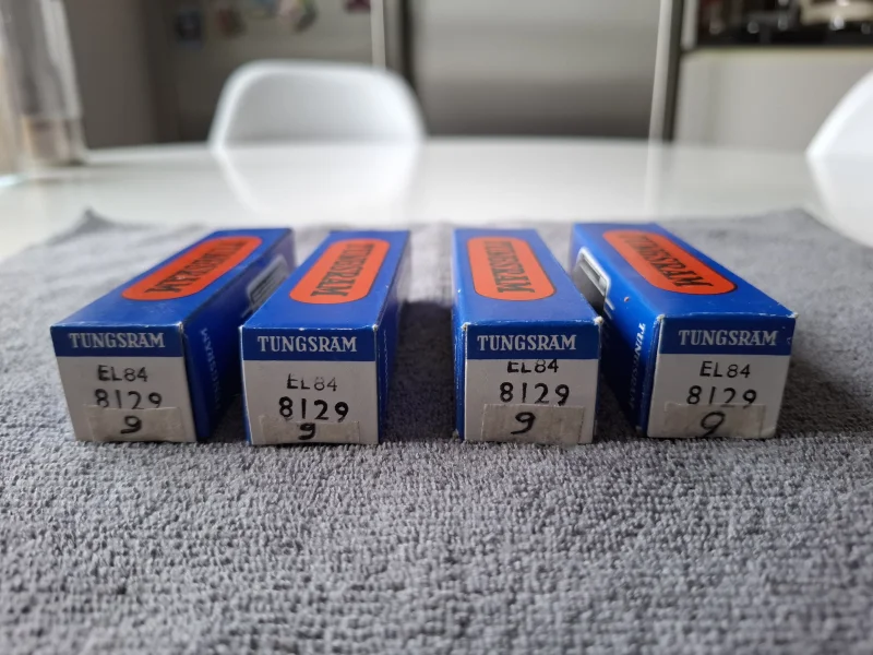 EL84 Tungsram Matchad kvartett NIB NOS 1981 Radiorör EL84 Tungsram Matchad kvartett NIB NOS 1981 Radiorör - Bild 1 av 5