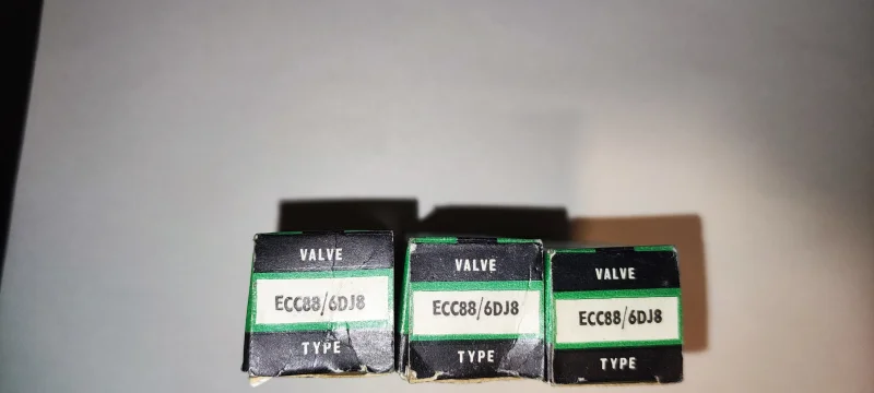 3 st  Zaerux/ Mullard ECC88/6DJ8 Nos Blackburn fabriken. - Bild 1 av 5