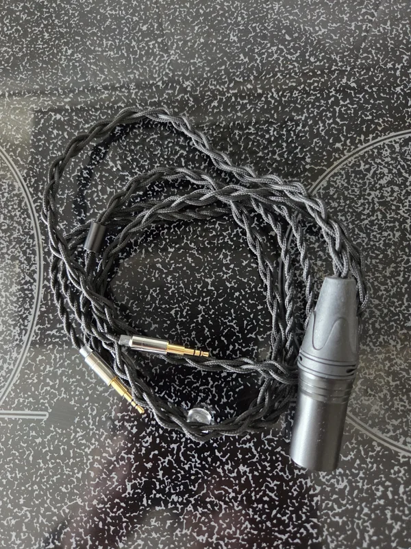 H&ouml;rlurskabel  - Bild 1 av 1