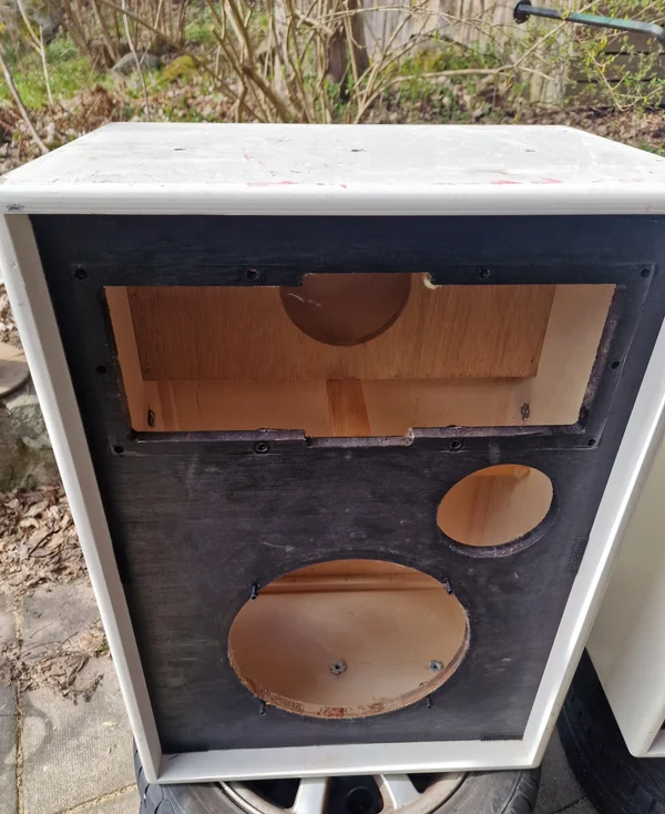 Tv&aring; tomma l&aring;dor 12". - Bild 4 av 8