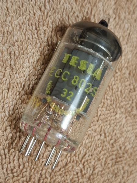 TESLA ECC802S (12AU7WA / ECC82) NOS Radiorör TESLA ECC802S (12AU7WA / ECC82) NOS Radiorör - Bild 2 av 5
