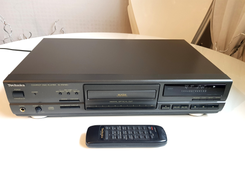 TECHNICS SL-PG590 CD-Spelare