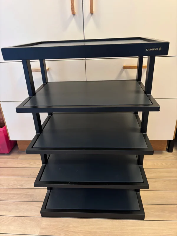 Hifi-tack - Bild 1 av 2