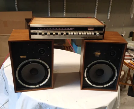Wharfedale Denton 2 från 70-talet, nyrenoverade