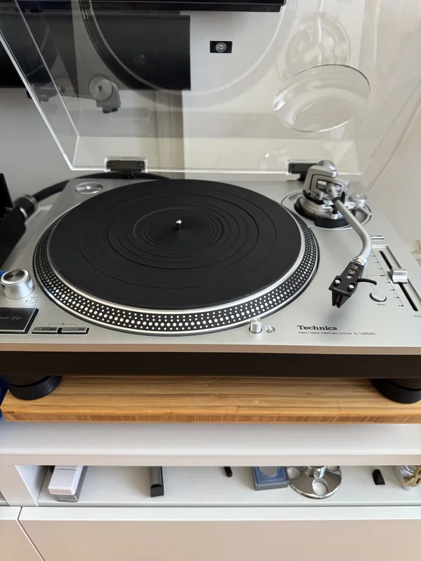 Technics SL1200 GR Technics SL1200 GR - Bild 2 av 4