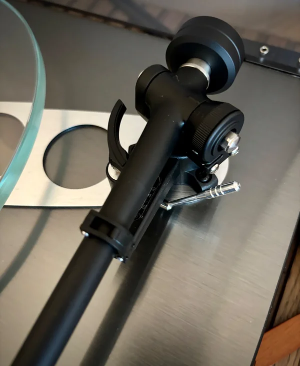 Rega Planar 3 Rs Edition med ND5 pickup - Bild 2 av 4