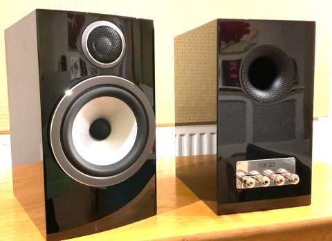 Bowers & Wilkins 706 S3