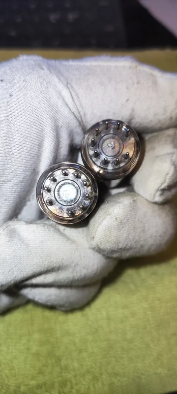 Matchat par Mullard ECC81/12AT7 samma kod fr&aring;n Blackburn-fabriken &aring;r 60! - Bild 5 av 5