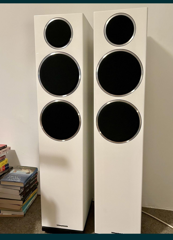 Wharfedale Diamond 230 vita 