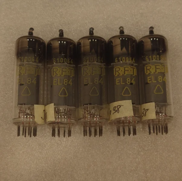 EL84 RFT Matchad kvintett NIB NOS Radiorör Östtyskland EL84 RFT Matchad kvintett NIB NOS Radiorör Östtyskland - Bild 3 av 5