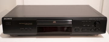 Sony CDP-XE220 Stereo Compact Disc Player (1998-01)