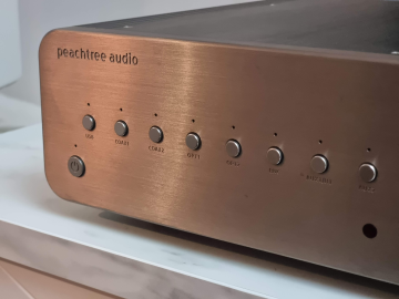 Peachtree Grand Pre X-1 balanserat försteg/DAC/hörlursförstärkare