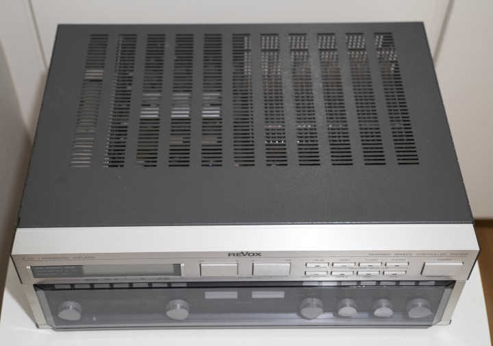 Revox B251 Stereo Integrated Amplifier (1985)