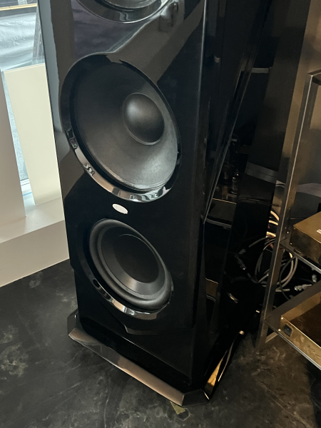 Legacy Valor + Wavelet II ## PRIS 299000:-## - Bild 8 av 10