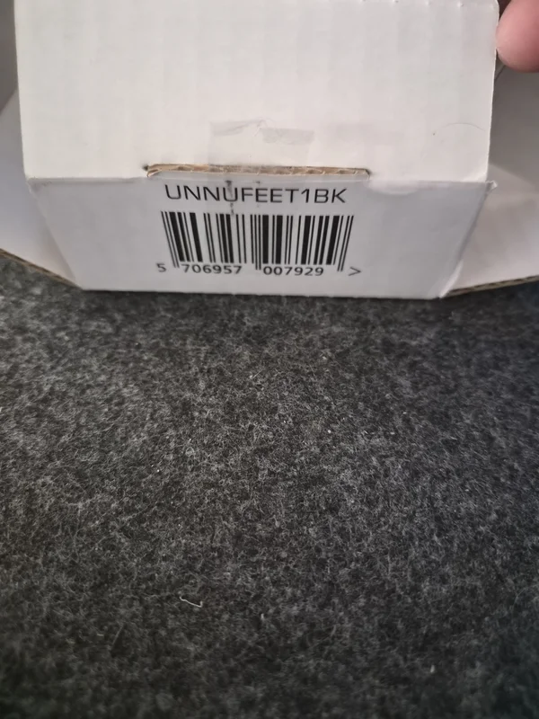 Fötter till UNNU Fötter till UNNU - Bild 2 av 3