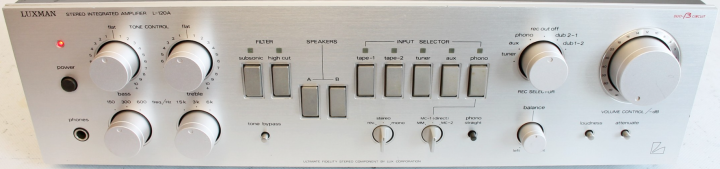 Luxman L-120A