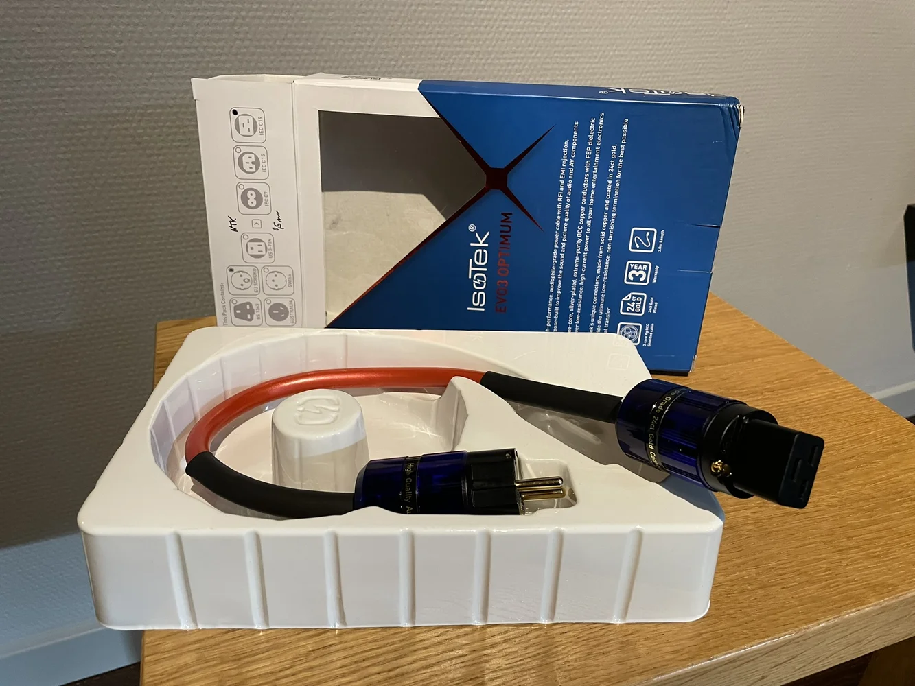 Isotek Optimum 0,5m n&auml;tkabel - Bild 1 av 1
