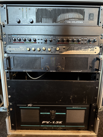 Lab.gruppen + Peavey steg