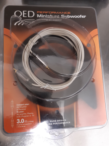 QED Performance mini subwooferkabel (4.5 meter) 