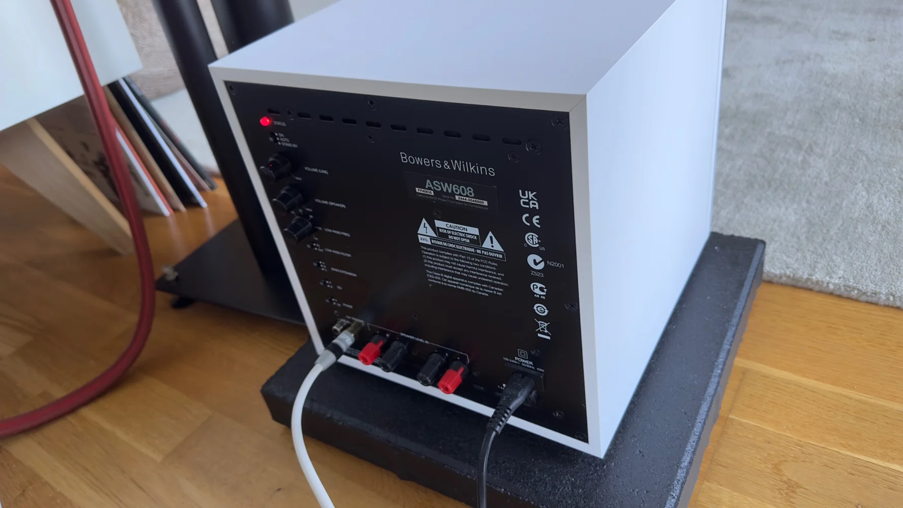 Bowers & Wilkins ASW608 Bowers & Wilkins ASW608 - Bild 2 av 3