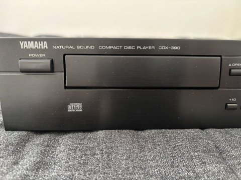 Yamaha CD-spelare CDX-390