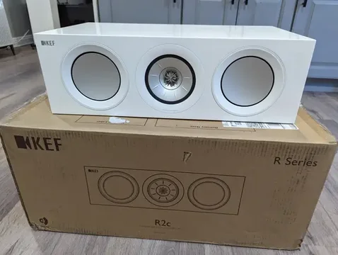 KEF R2c, center